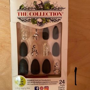 @dinar1111 5 pair of nails!!